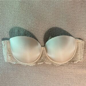 Torrid Strapless Bra NWOT 40DD Nude
